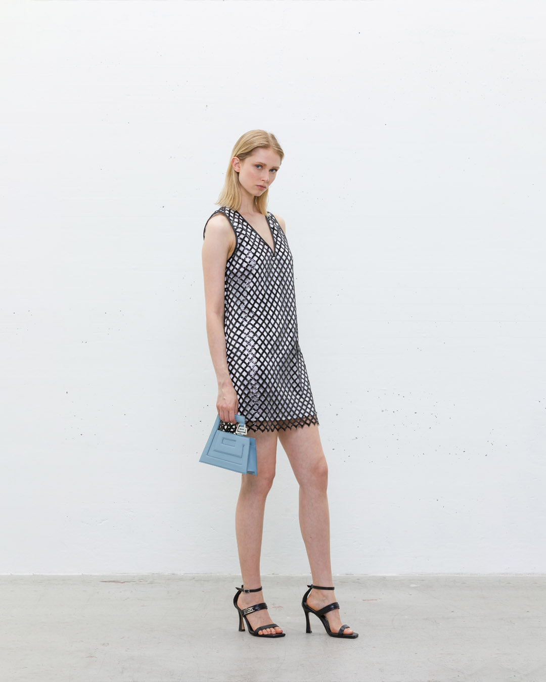 Dress with sequin plot
