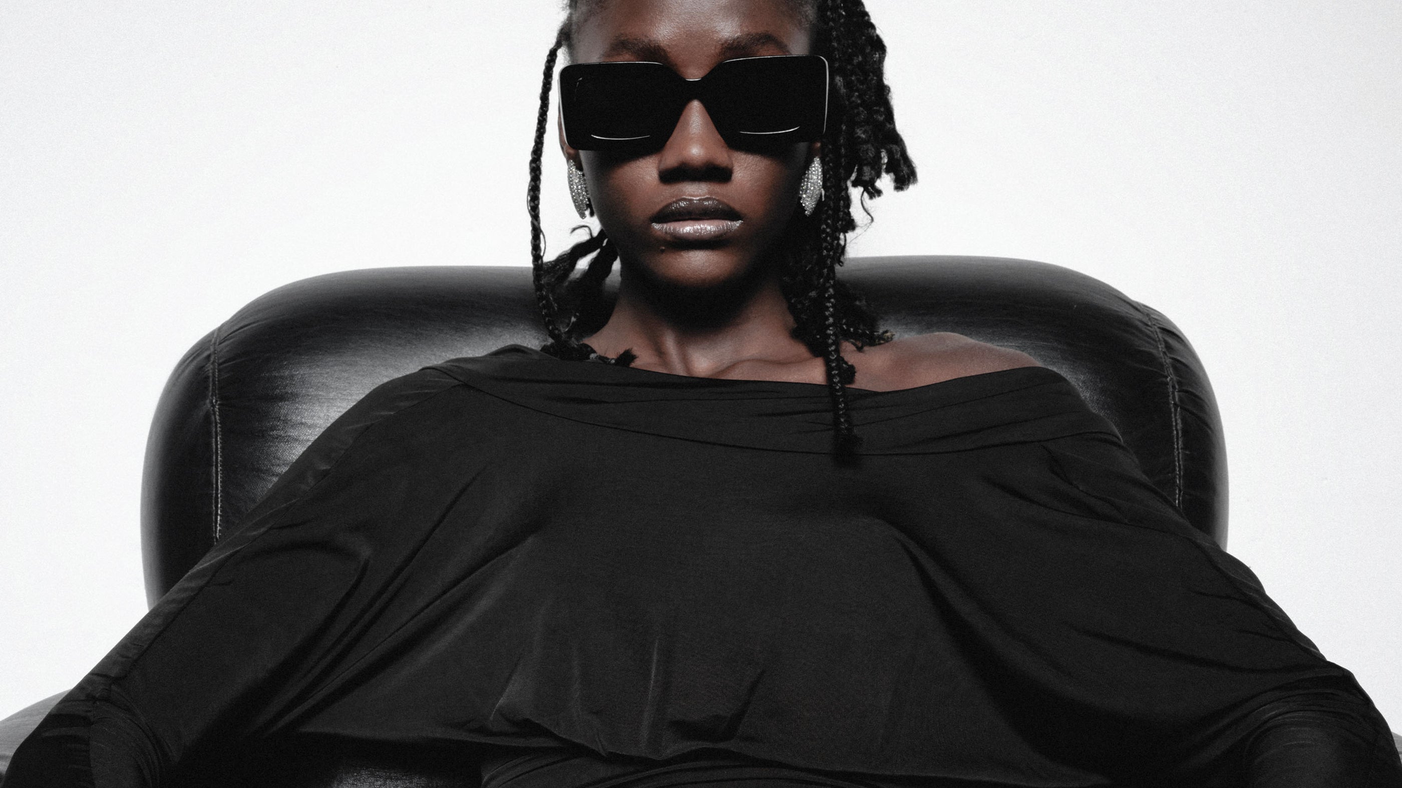 Jijil Women's clothing and accessories